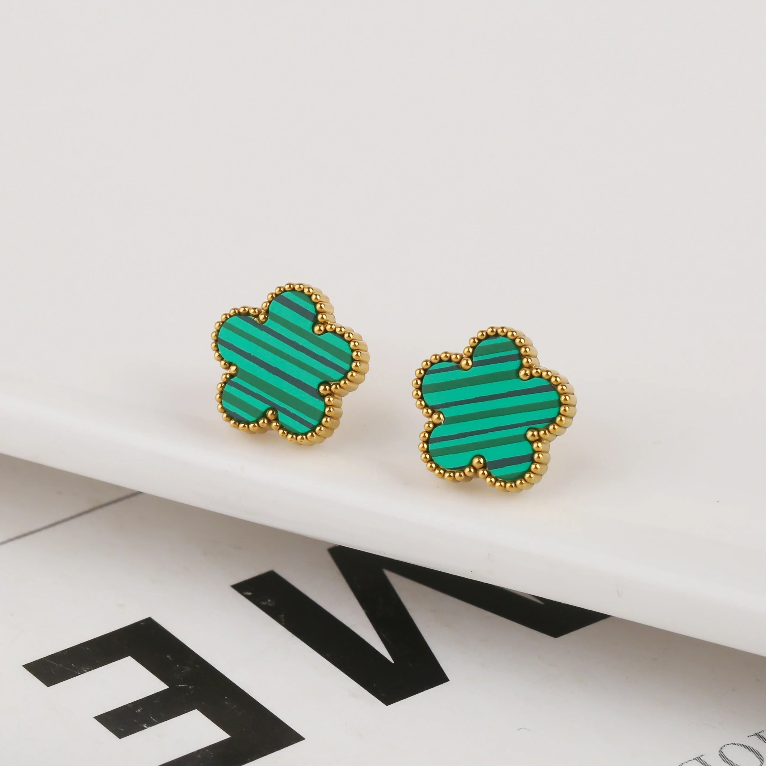 CLOVER | GREEN EARRINGS